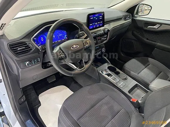 Ford Kuga 1.5 EcoBlue Titanium Image 5